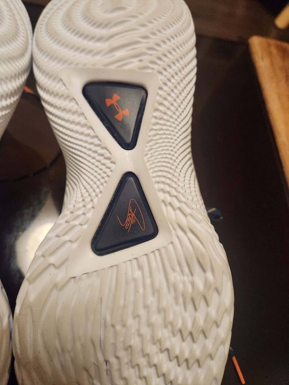 Under Armour Curry Flow Sneakers Size  M10 W11.5 - Picture 11 of 12